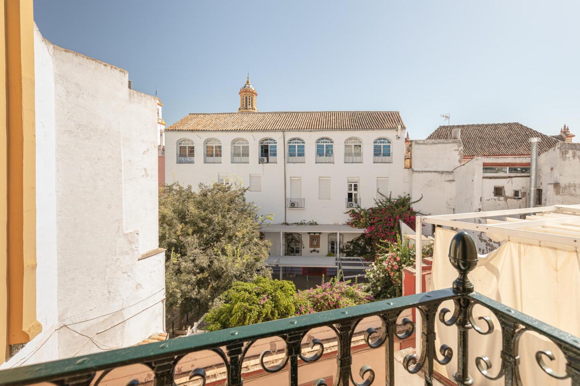 Hotel Nuea Cicerone Sevilla Exterior foto