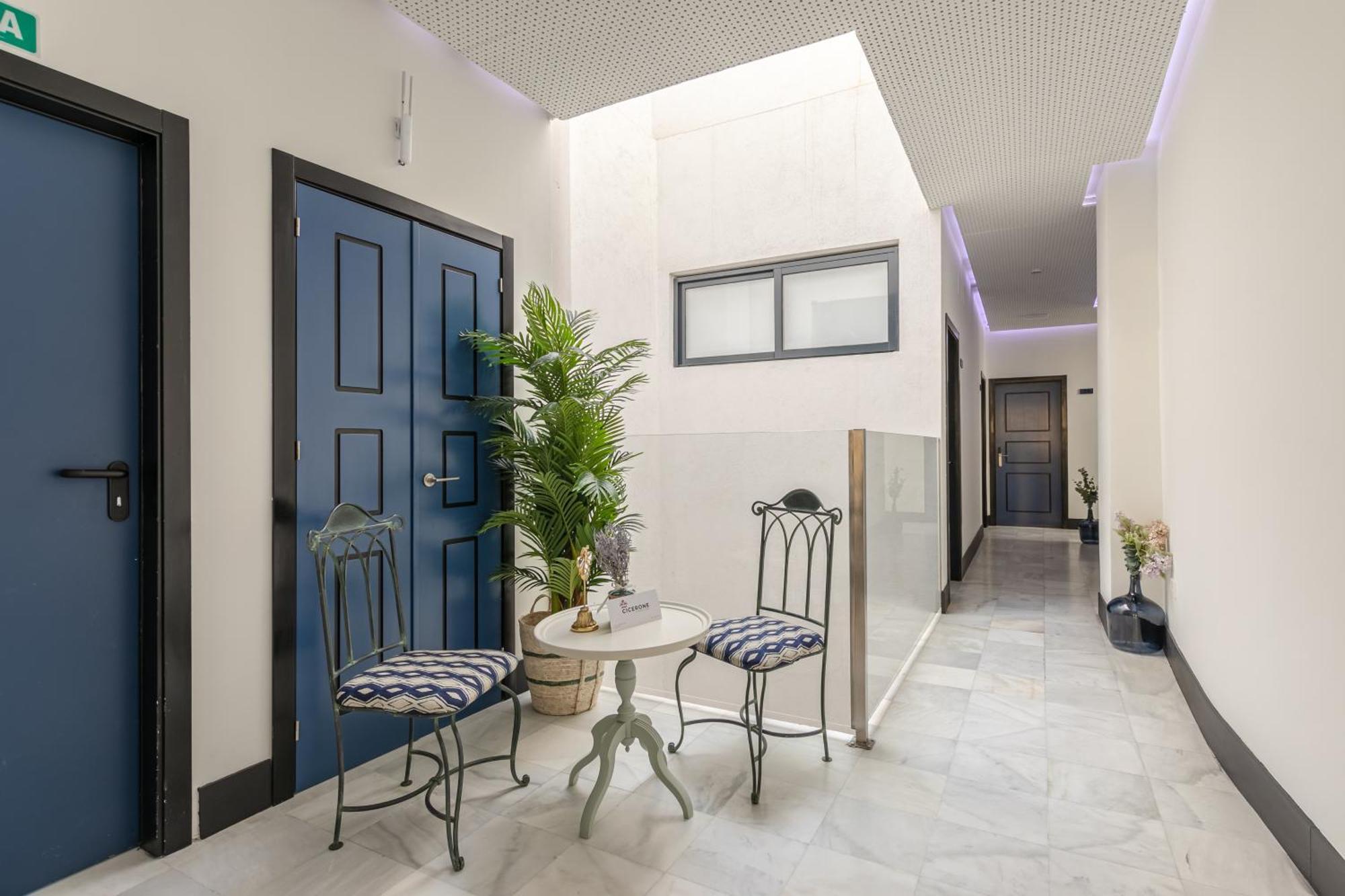 Hotel Nuea Cicerone Sevilla Exterior foto